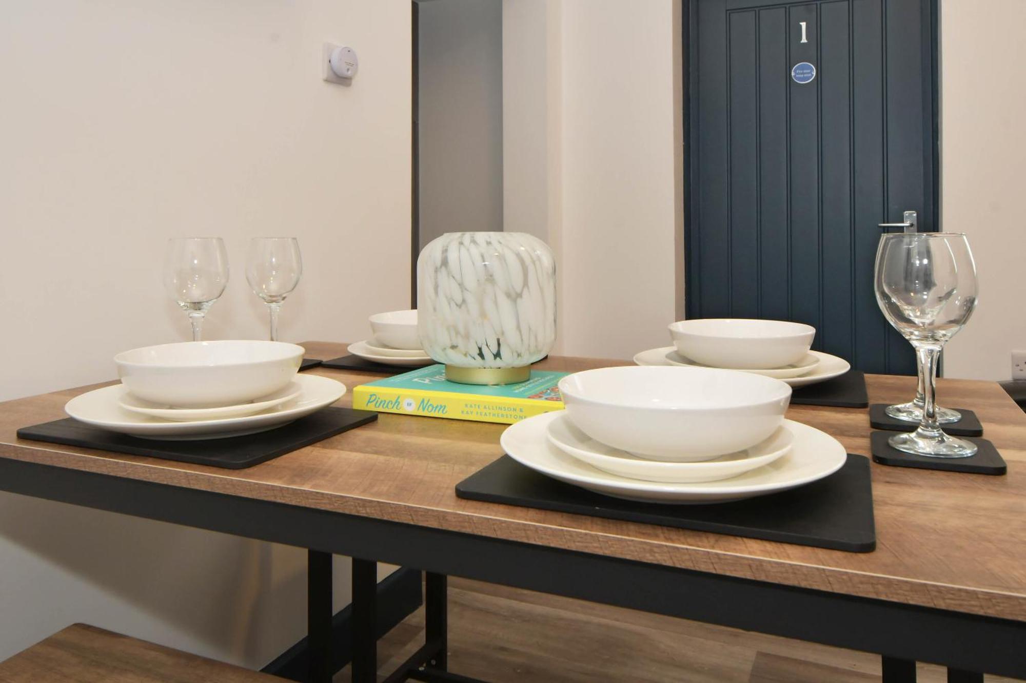 Stay At Shobnall Road Rooms And Studios Burton Exterior foto