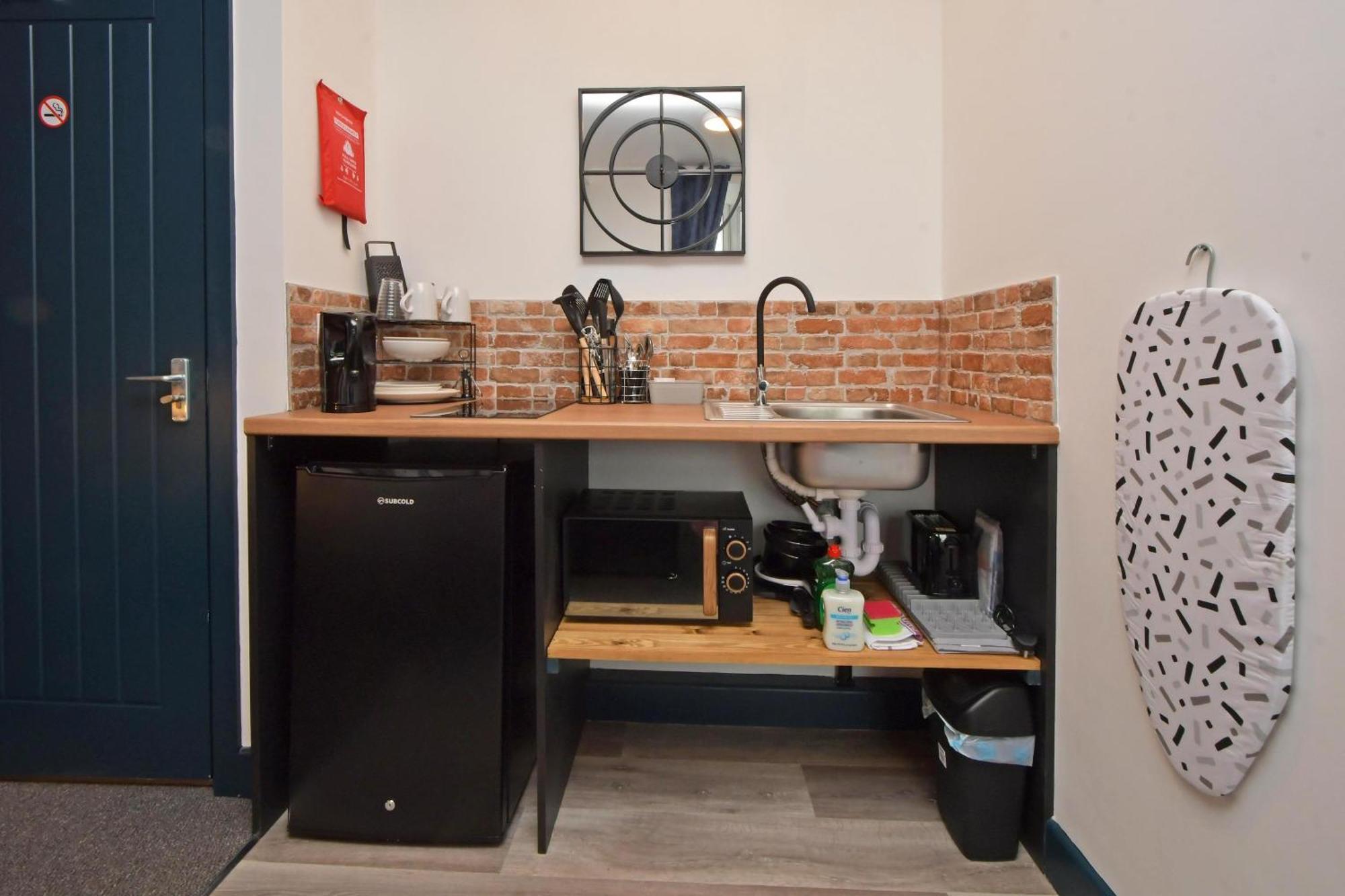Stay At Shobnall Road Rooms And Studios Burton Exterior foto